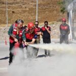 İtfaiye Haftası’nda Dikili’de nefes kesen tatbikat