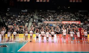 Eczacıbaşı Peron İstanbul, VakıfBank’ı konuk etti